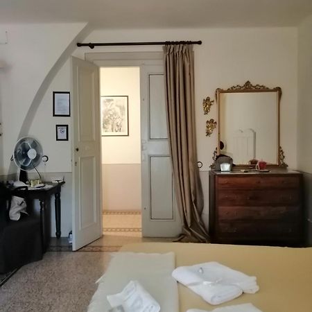 Bed And Breakfast Evelina Лукка Екстер'єр фото