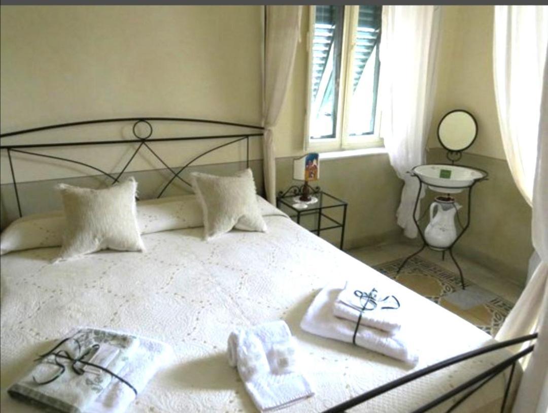 Bed And Breakfast Evelina Лукка Екстер'єр фото